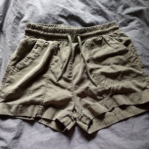 Universal thread women's army green drawstring shorts size xs
